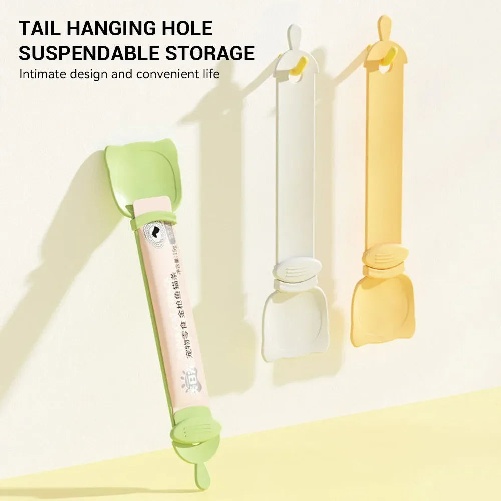 Feed Spoon Food Scoop Cat Treat Bars Squeezer Cereal Dispenser Puppy Kitten Snack Liquid Food Scoop Kitty Treat Accessories