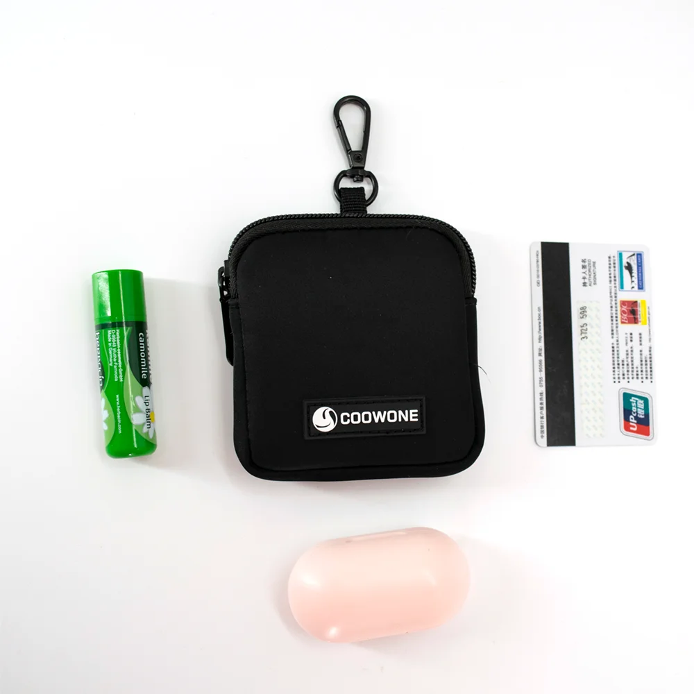 Dog Treat Pouch Waterproof Pet Training Treat Pouch Built-in Poop Bag Dispenser with Adjustable Shoulder Strap for Training