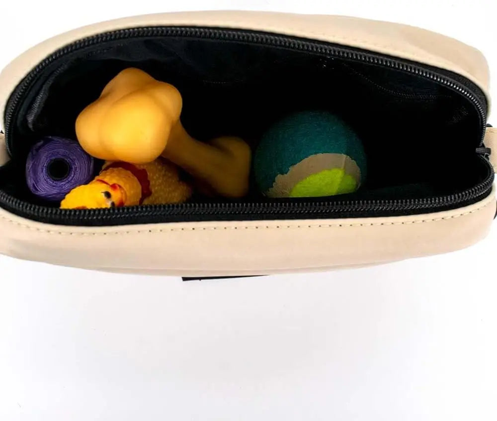 Dog Treat Pouch Waterproof Pet Training Treat Pouch Built-in Poop Bag Dispenser with Adjustable Shoulder Strap for Training