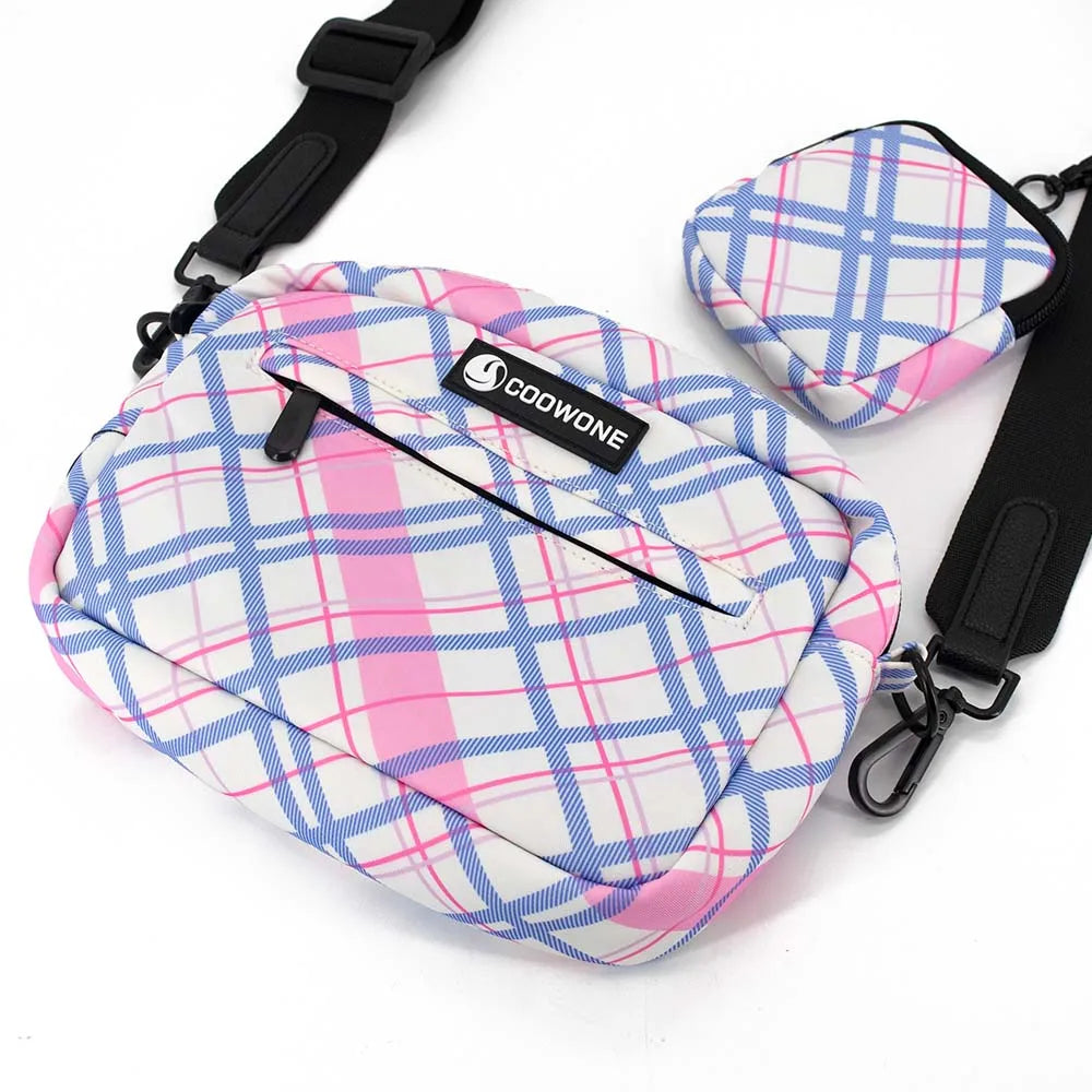 Dog Treat Pouch Waterproof Pet Training Treat Pouch Built-in Poop Bag Dispenser with Adjustable Shoulder Strap for Training