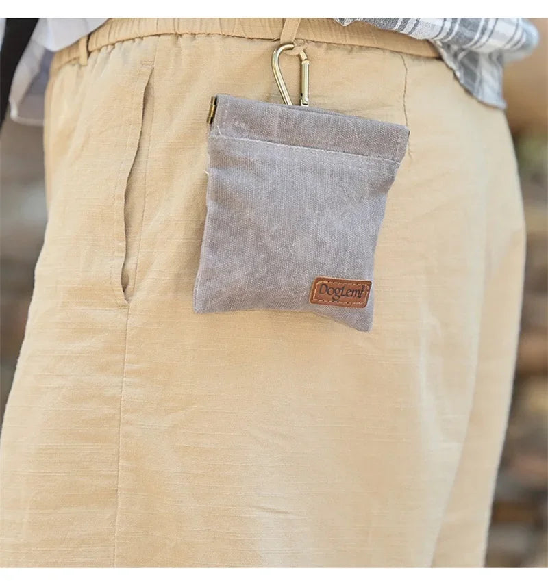 Walking Dog Snack Pocket with Carabiner Hands Free Pet Treat Bag Waist Pack Storage Pouch Dog Puppy Training Bag Food Reward